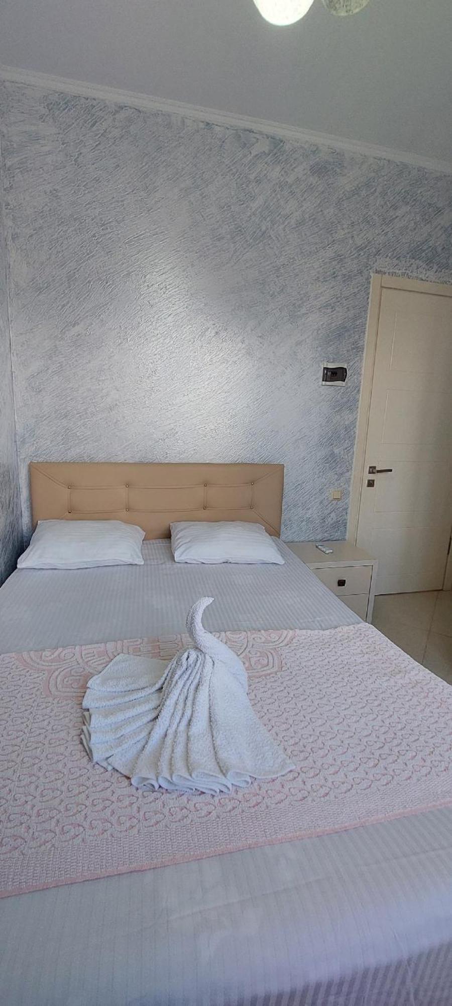 Hotel Ergo Batumi Bagian luar foto