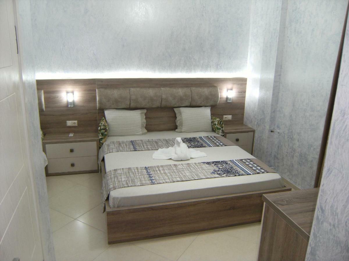 Hotel Ergo Batumi Bagian luar foto