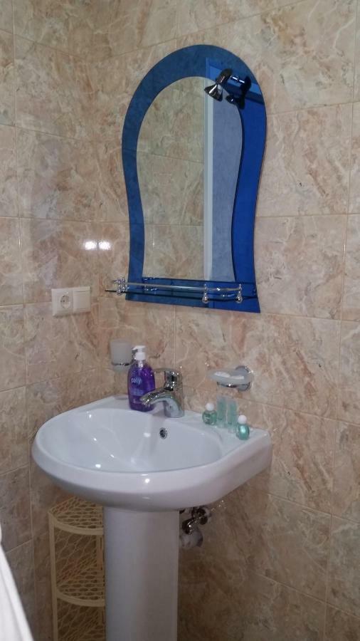 Hotel Ergo Batumi Bagian luar foto